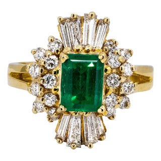 Late 20th Century Colombian Emerald Ring, Size 5 For Sale