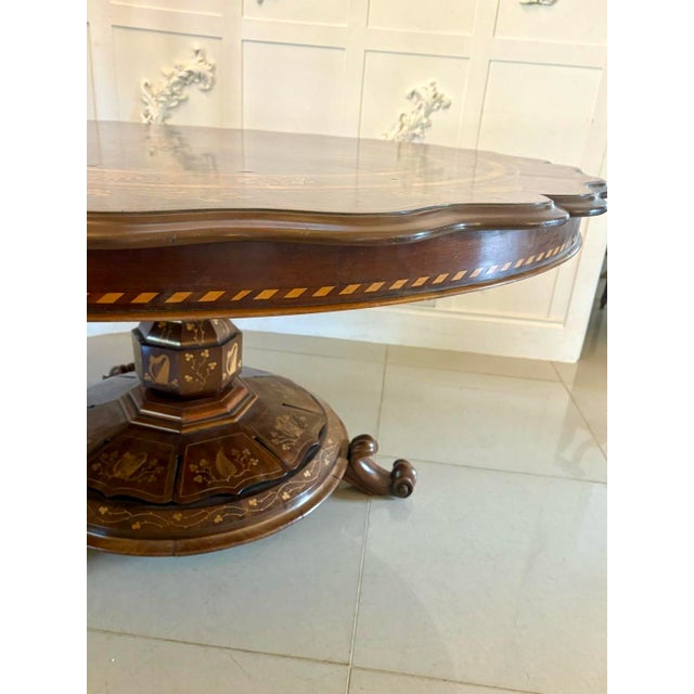 Large Antique Irish Killarney Marquetry Inlaid Yew Wood Centre Table attributed to the Egan Workshop, 1860 For Sale - Image 10 of 18