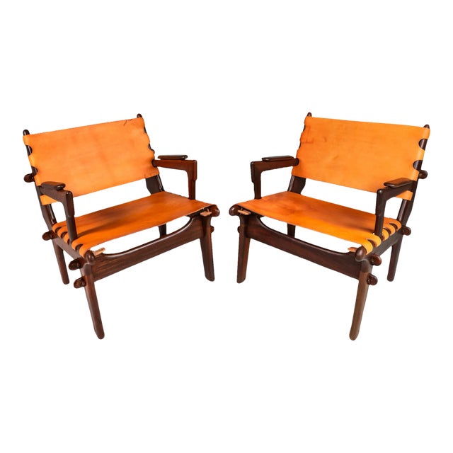 Set of 2 Mid-Century Modern Tooled Leather Sling / Safari Lounge Chairs Attributed to Angel Pazmino, Ecuador, C. 1960s For Sale