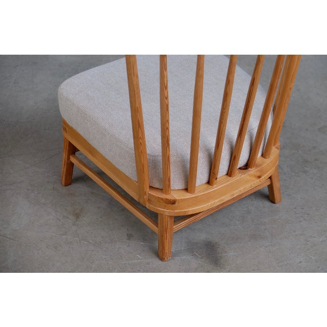 Set of Scandinavian Modern Pine Lounge Chairs, 1950s For Sale - Image 4 of 14