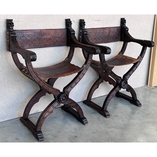 Baroque 19th Century Pair of Carved Walnut Folding Scissors Savonarola Bench or Settle For Sale - Image 3 of 13