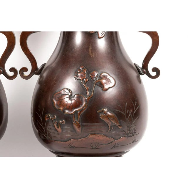 Bronze Pair Meiji Japanese Bronze Vases With Bird & Pond Relief For Sale - Image 8 of 11