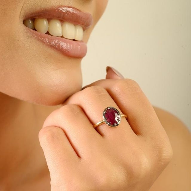 Solitaire Set 2.09 Ct Ruby Rhodium Engagement Ring in 18k Yellow Gold Size 6 For Sale In New York - Image 6 of 16