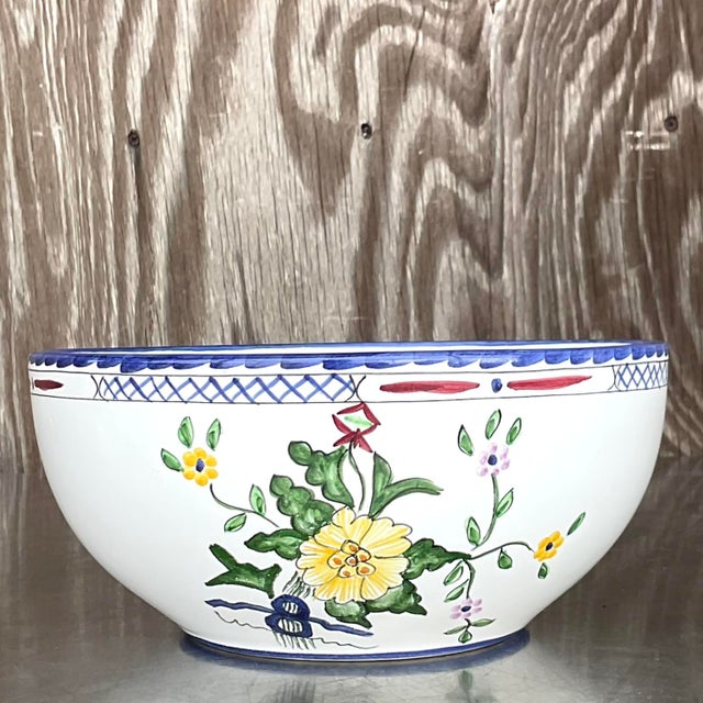 Add a touch of elegance with this Vintage Tiffany Hand Painted Bowl. Its exquisite hand-painted details and classic...