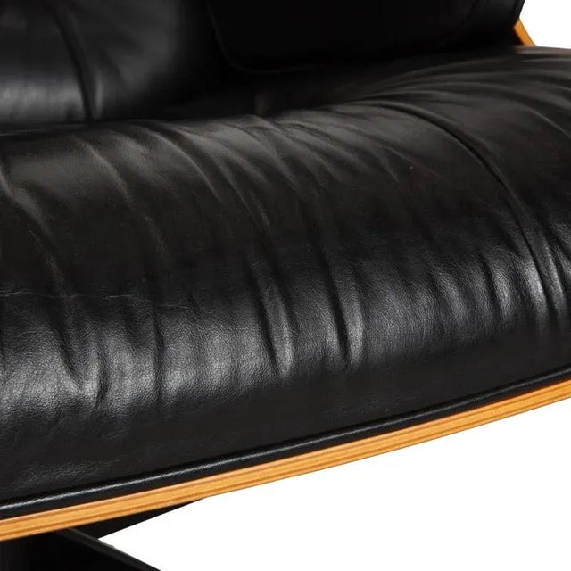 Modern Leather and Wood Lounge Chair by Charles & Ray Eames for Vitra For Sale - Image 3 of 18