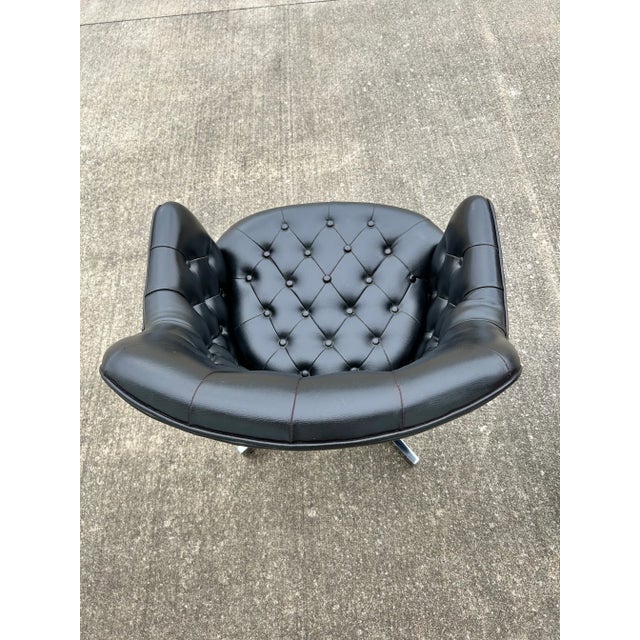Metal 1950s Tufted Black Leather Swivel Chair for Davis Furniture For Sale - Image 7 of 17