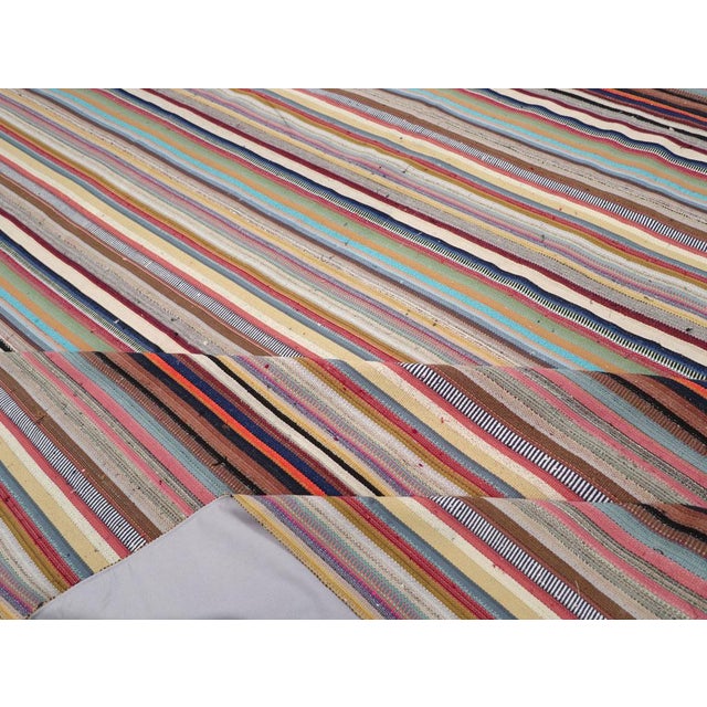 Textile Galerie Shabab Collection Mid-20th Century Turkish Flatweave Kilim Carpet For Sale - Image 7 of 8