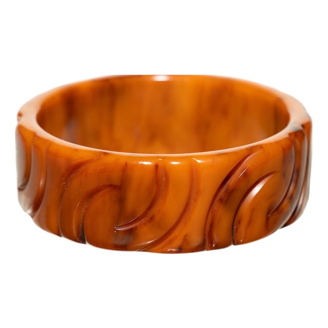 Vintage Art Deco Carved Bakelite Amber Orange Bangle Bracelet, 1930's For Sale