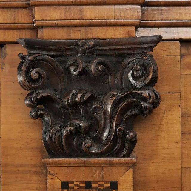 Hallway Cabinet in Walnut and Nut Rootwood, 1770s For Sale - Image 12 of 13