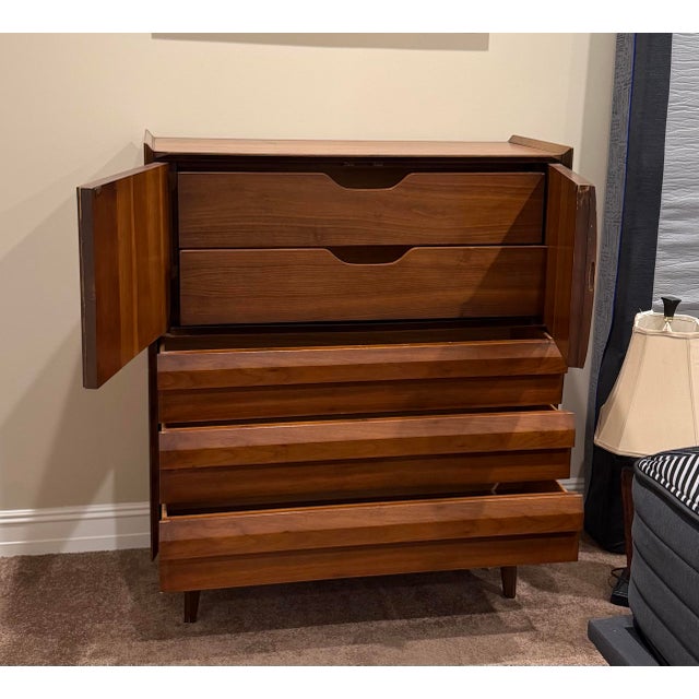 Mid-Century Modern Lane Mid-Century Modern Walnut Tall Chest With Fluted Doors For Sale - Image 3 of 4