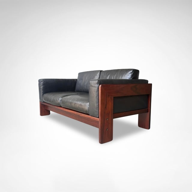 Afra & Tobia Scarpa Bastiano Two-Seater Wood and Leather Sofa by Afra & Tobia Scarpa for Knoll International 1980s For Sale - Image 4 of 11