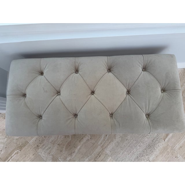 Late 20th Century English Oak Bench With Tufted Beige Suede Seat and Brass Nailhead Trim For Sale - Image 4 of 8