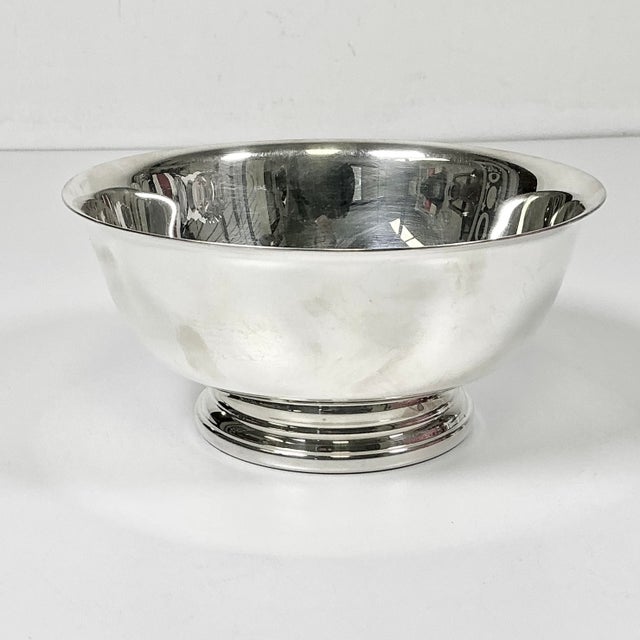 Gorham Silver Co. 1970s Vintage Hollywood Regency Chippendale Gorham Silverplate Revere 6.5” Footed Serving Bowl For Sale - Image 4 of 6