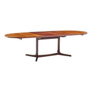 Dyrlund Style Mid Century Danish Rosewood Expanding Dining Table With 2 Leaves For Sale