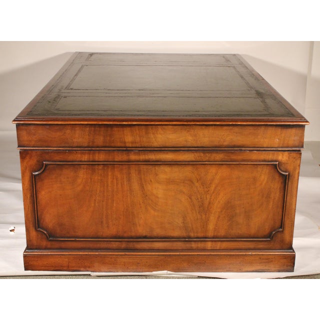 19th Century George III Style Mahogany Partners Desk WTH Leather Top For Sale - Image 4 of 13