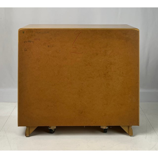 Mid-Century Modern Heywood-Wakefield "Wheat" Solid Birch Credenza / Cabinet (Model M 541, Dated 1957) For Sale - Image 9 of 16