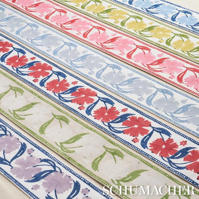 Schumacher SAMPLE - Schumacher Adra Hand Blocked Tape In Ivory & Leaf For Sale - Image 4 of 4