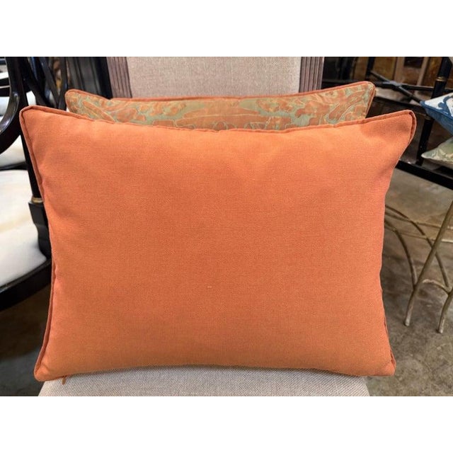 Early 21st Century Pair of Rare Quilted Fortuny Pillows With Tassel Motif, Italy For Sale - Image 5 of 5