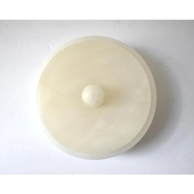 Contemporary Mid-Century Italian White Alabaster Round Box For Sale - Image 3 of 10