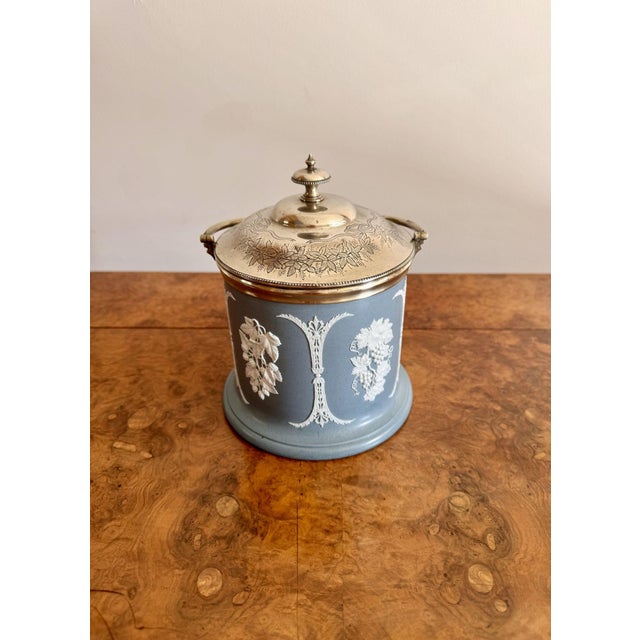 Quality antique Victorian Jasperware biscuit barrel, having a quality antique Victorian Jasperware biscuit barrel with a...