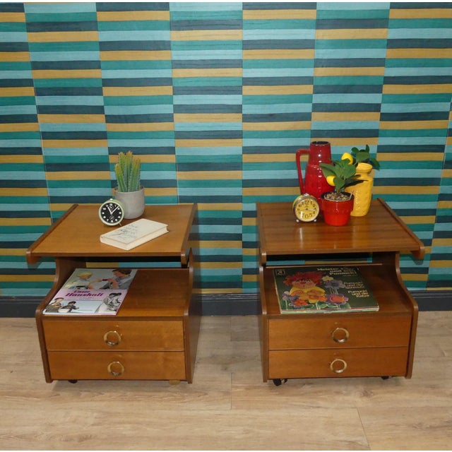 Walnut Record Player Side Table on Casters, 1970s For Sale - Image 10 of 12