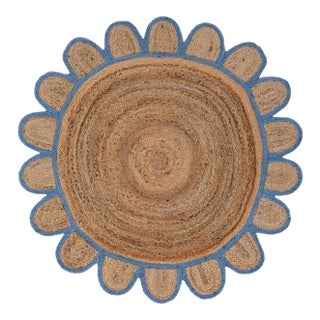 French Blue Round Jute Scallop Rug - 4'x4' For Sale