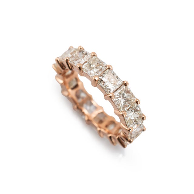 Gender: Ladies Metal Type: 10K Rose Gold Ring Size: 9 Width: 6.00 mm Weight: 6.75 grams Men's 10K rose gold ten-across,...
