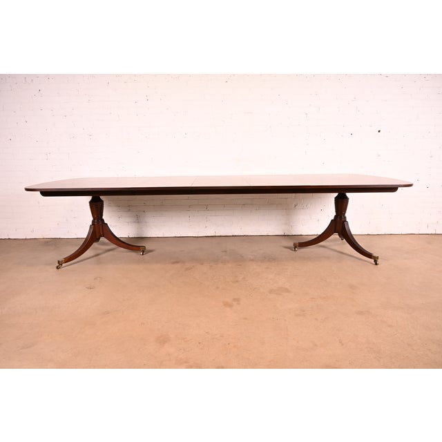 English Baker Furniture Georgian Banded Mahogany Double Pedestal Extension Dining Table | Newly Refinished For Sale - Image 3 of 13