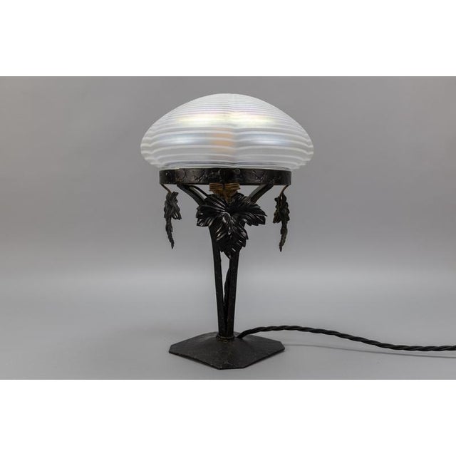 Metal Art Nouveau French White Iridescent Glass and Wrought Iron Table Lamp, 1920s For Sale - Image 7 of 18
