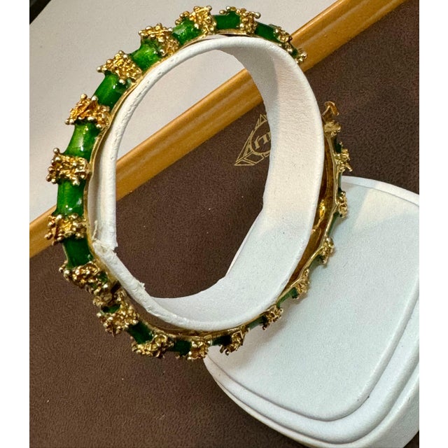 Enamel Bangle / Bracelet pair one White one Green in 18 Kt Yellow Gold 75 gm For Sale - Image 17 of 18