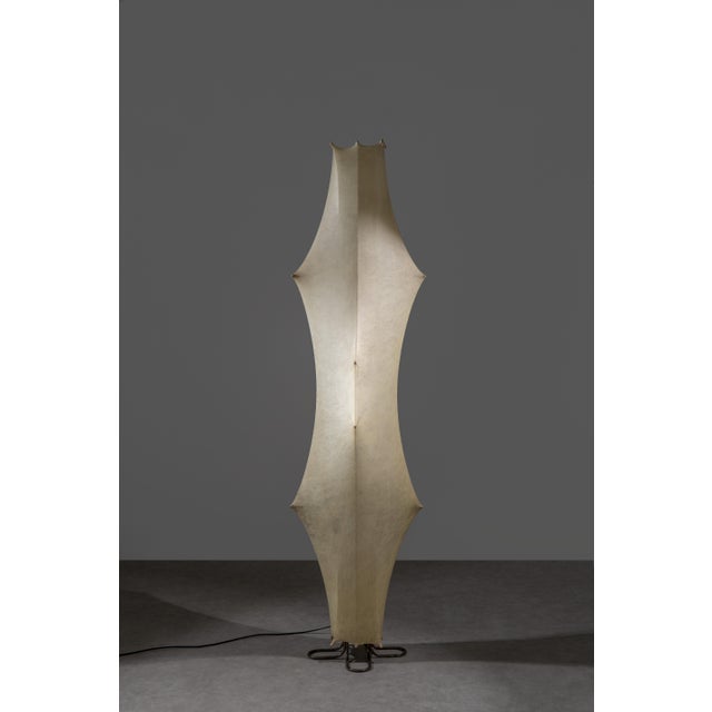 Mid-Century Modern Vintage Ghost Resin Floor Lamp by Tobia Scarpa for Flos, 1970s For Sale - Image 3 of 17