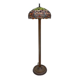 Early 20th Century Copper Floor Lamp With Tiffany-Style Dragonfly Stained Glass Shade For Sale