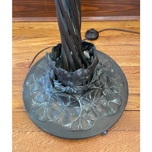 Metal Mid 20th Century Tiffany Style Bronze Art Nouveau 12 Arm Lily Pad Tulip Floor Lamp For Sale - Image 7 of 12