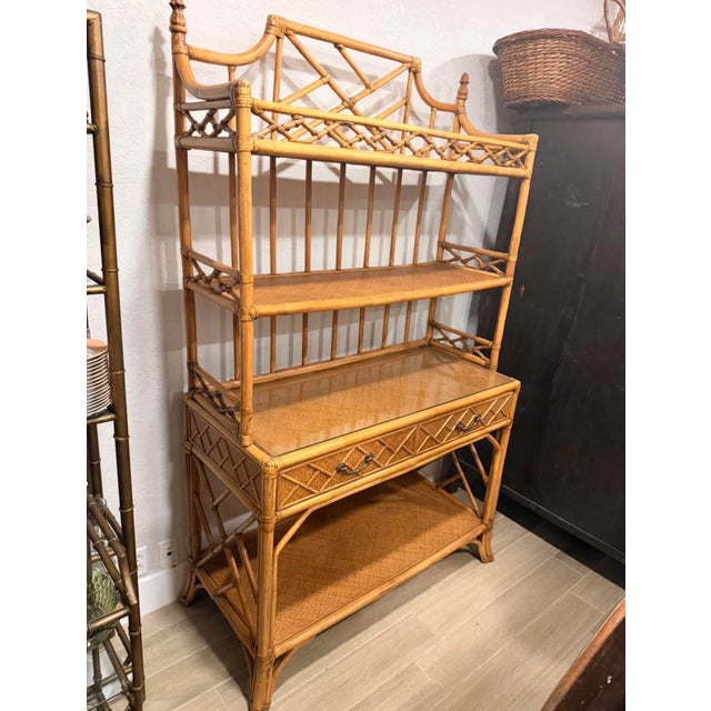 Late 20th Century 1980s Brighton Pavilion Chinese Chippendale Style Bamboo Caned Étagère/Display For Sale - Image 5 of 9