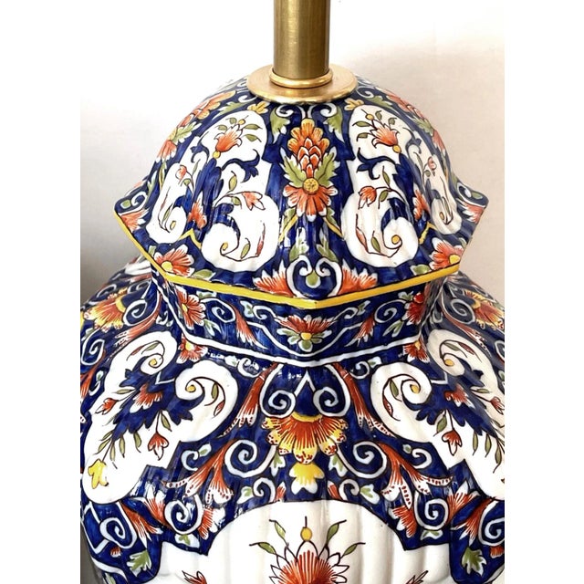 Late 19th Century 19th Century French Polychromed Faience Octagonal Urn Lamps - a Pair For Sale - Image 5 of 6