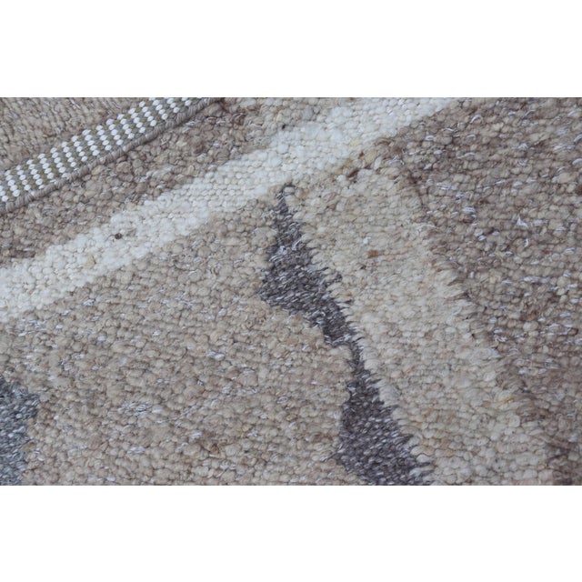 Geometric Scandinavian Flat-Weave Rug by Keivan Woven Arts, 3'0 X 5'2 For Sale - Image 9 of 9