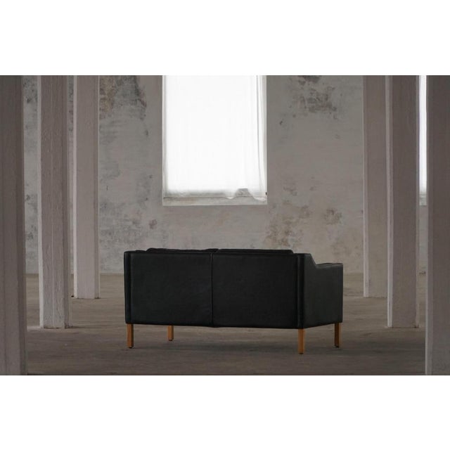 Black Mid-Century 2-Seater Sofa in Patinated Black Leather from Mogens Hansen,1970s For Sale - Image 8 of 18