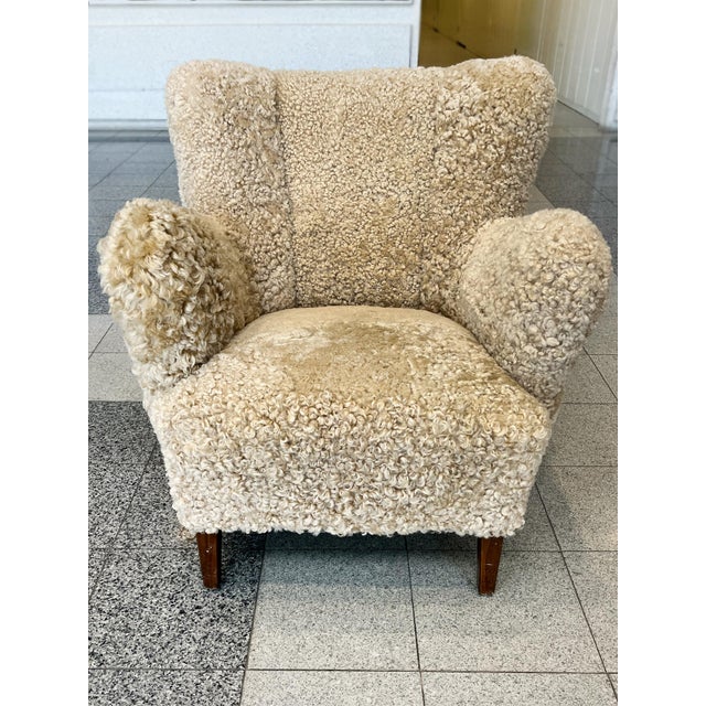 Mid-Century Modern Danish Modern Lounge Chair in Shearling in the Style of Fritz Hansen For Sale - Image 3 of 14
