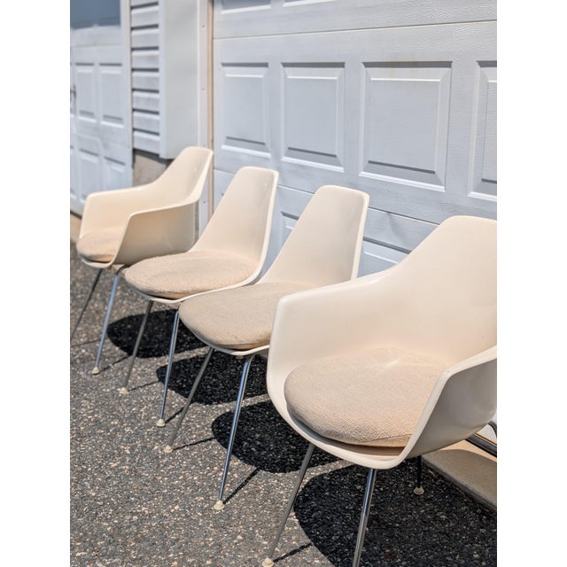 Mid-Century Modern Mid-Century Modern Burke, Inc. Fiberglass Dining Chairs - Set of 4 For Sale - Image 3 of 10