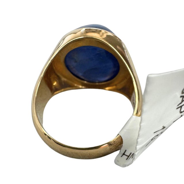 Blue 17.61 CTW Mid-Century No Heat Burmese Sapphire 18k Yellow Gold Ring, Size 7 For Sale - Image 8 of 11