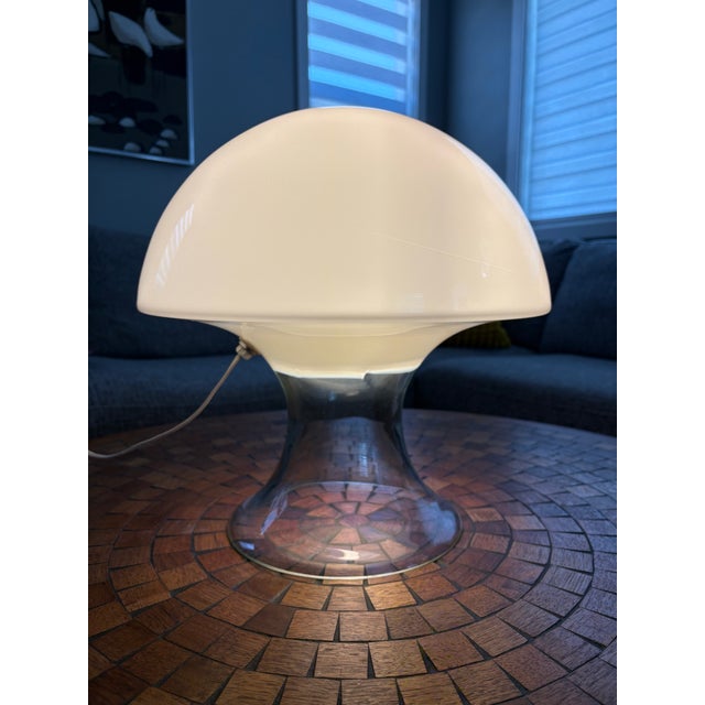 Vintage Italian Murano glass mushroom lamp designed by Gino Vistosi. Large impressive shape and beautiful light when...