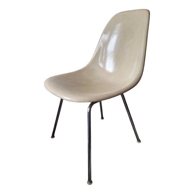 Early DSX Chair in Fiberglass by Charles and Ray Eames for Herman Miller, 1950s For Sale