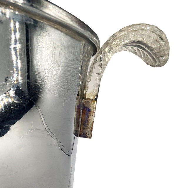 1940s Art Deco Chromed Aluminum Ice Bucket W/ Lucite Clear Feather Handles For Sale In Los Angeles - Image 6 of 11