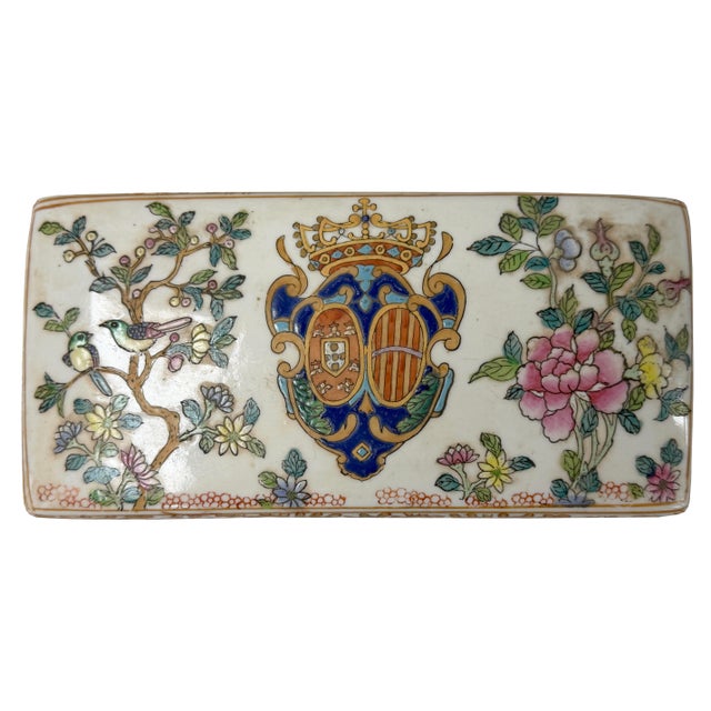 Vintage Chinese Famiile Rose Enamel Graphic Rectangular Porcelain Box For Sale - Image 12 of 12