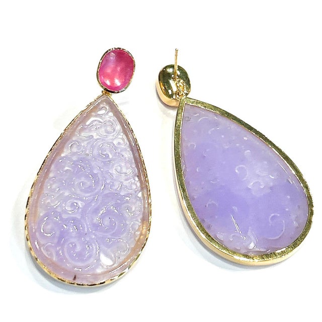 Not Yet Made - Made To Order Bochic “Orient” Red Ruby & Lavender Jade Earrings set in 18K Gold & Silver For Sale - Image 5 of 7