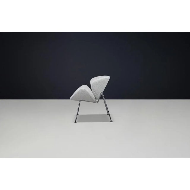 Slice Lounge Chair with Bouclé Upholstery attributed to Pierre Paulin for Artifort, Netherlands, 1970s For Sale - Image 3 of 10