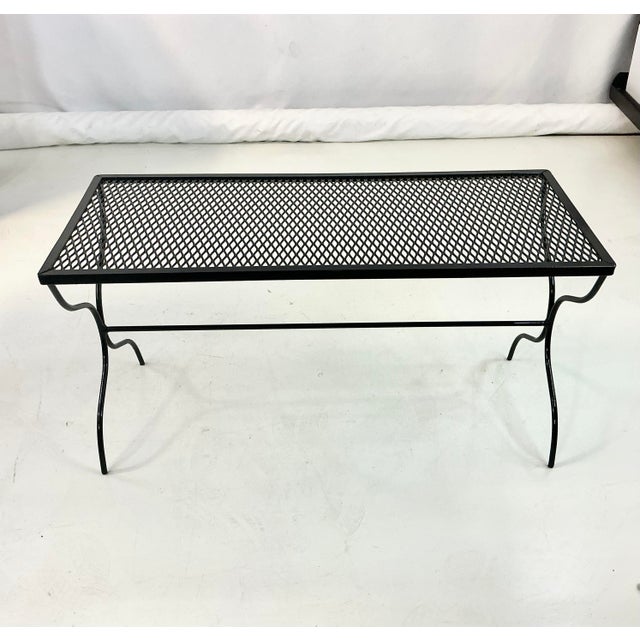 Mid-Century Atomic Mesh Salterini Style Boho Chic Outdoor Coffee Table, Newly Painted. For Sale - Image 13 of 14
