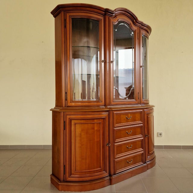 Italian Two-Level Showcase in Wood For Sale - Image 5 of 11