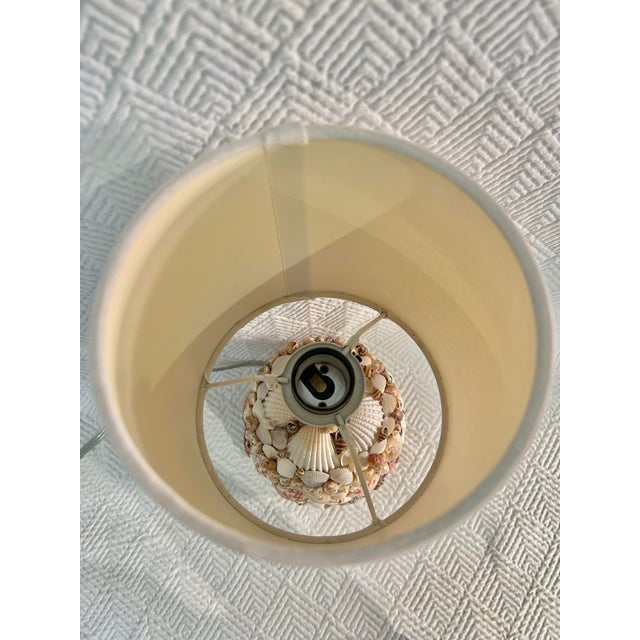 Off-white Vintage Shell Encrusted Boho Chic Grotto Petite Lamp With Shade For Sale - Image 8 of 11
