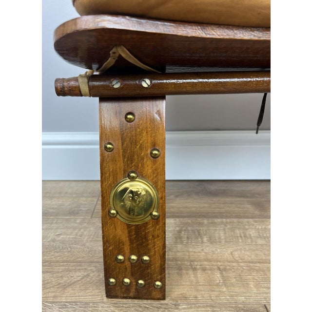 Vintage Ottoman in Oak For Sale - Image 4 of 17